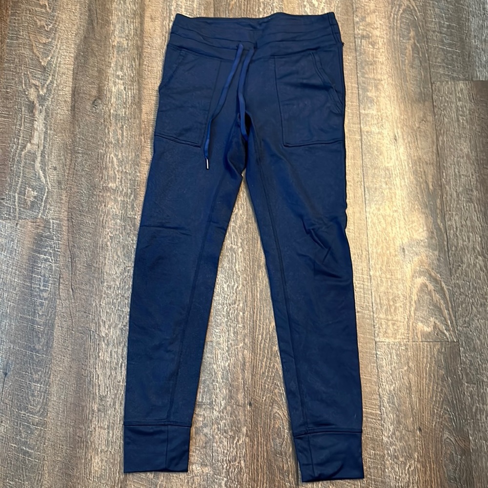 EUC Aerie navy blue joggers size M